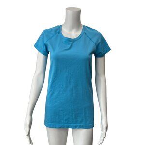 $68 Lululemon Aero Blue Stripe Swiftly Tech Short-Sleeve Shirt 2.0 Top size 8
